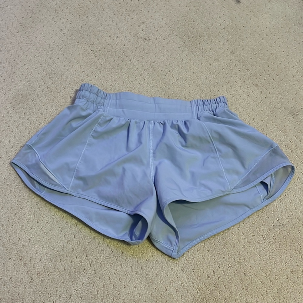 Lululemon hotty hot 2.5 shorts